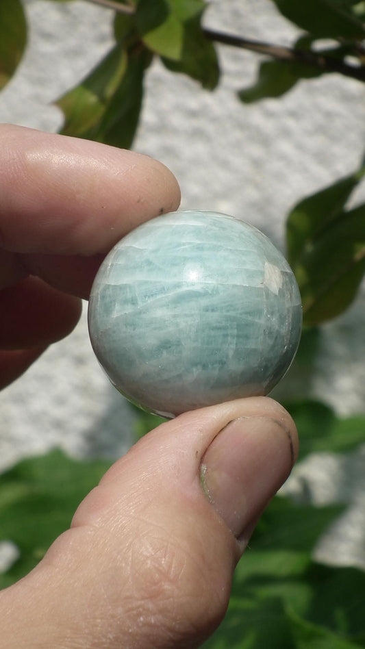 Auamarine sphere // Crystal sphere