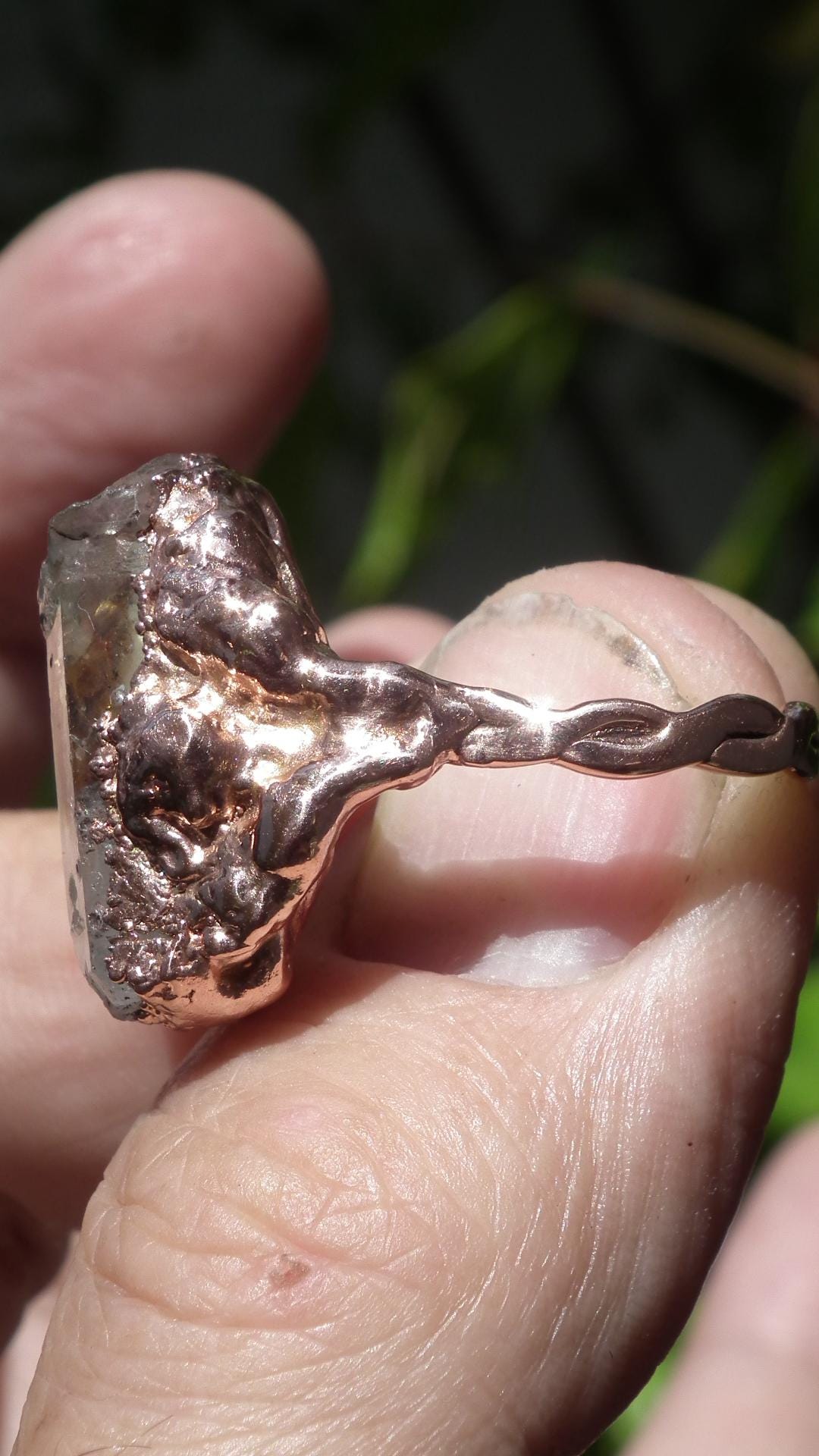 Enhydro crystal ring // Uv reactive crystal // Golden enhydro // Electroformed Copper