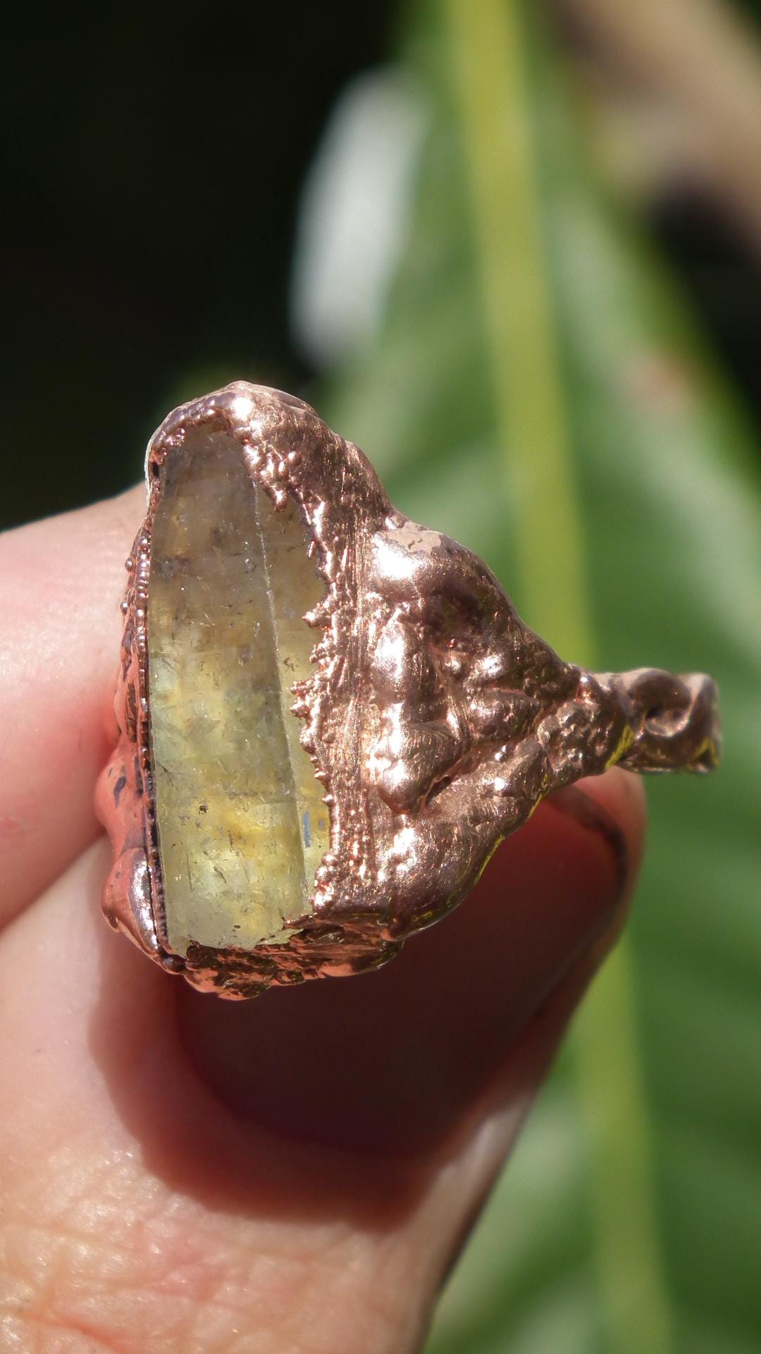 Enhydro crystal ring // Uv reactive crystal // Golden enhydro // Electroformed Copper