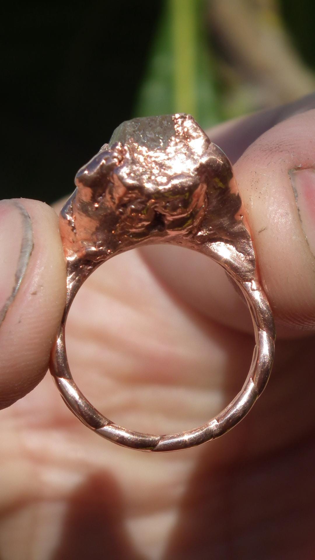 Enhydro crystal ring // Uv reactive crystal // Golden enhydro // Electroformed Copper