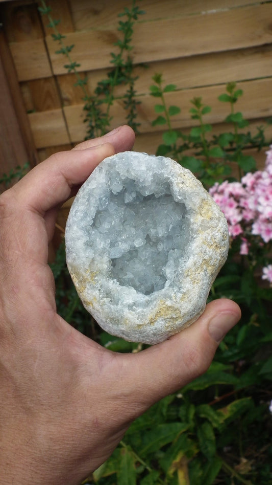 Celestite cluster / Celestite crystal / Raw celestite