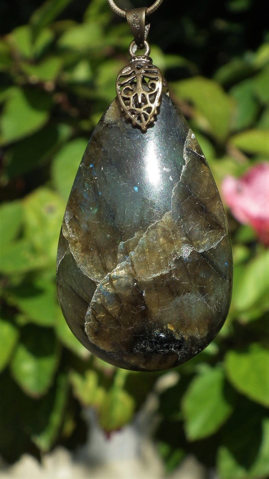 Labradorite pendant with bronze bail