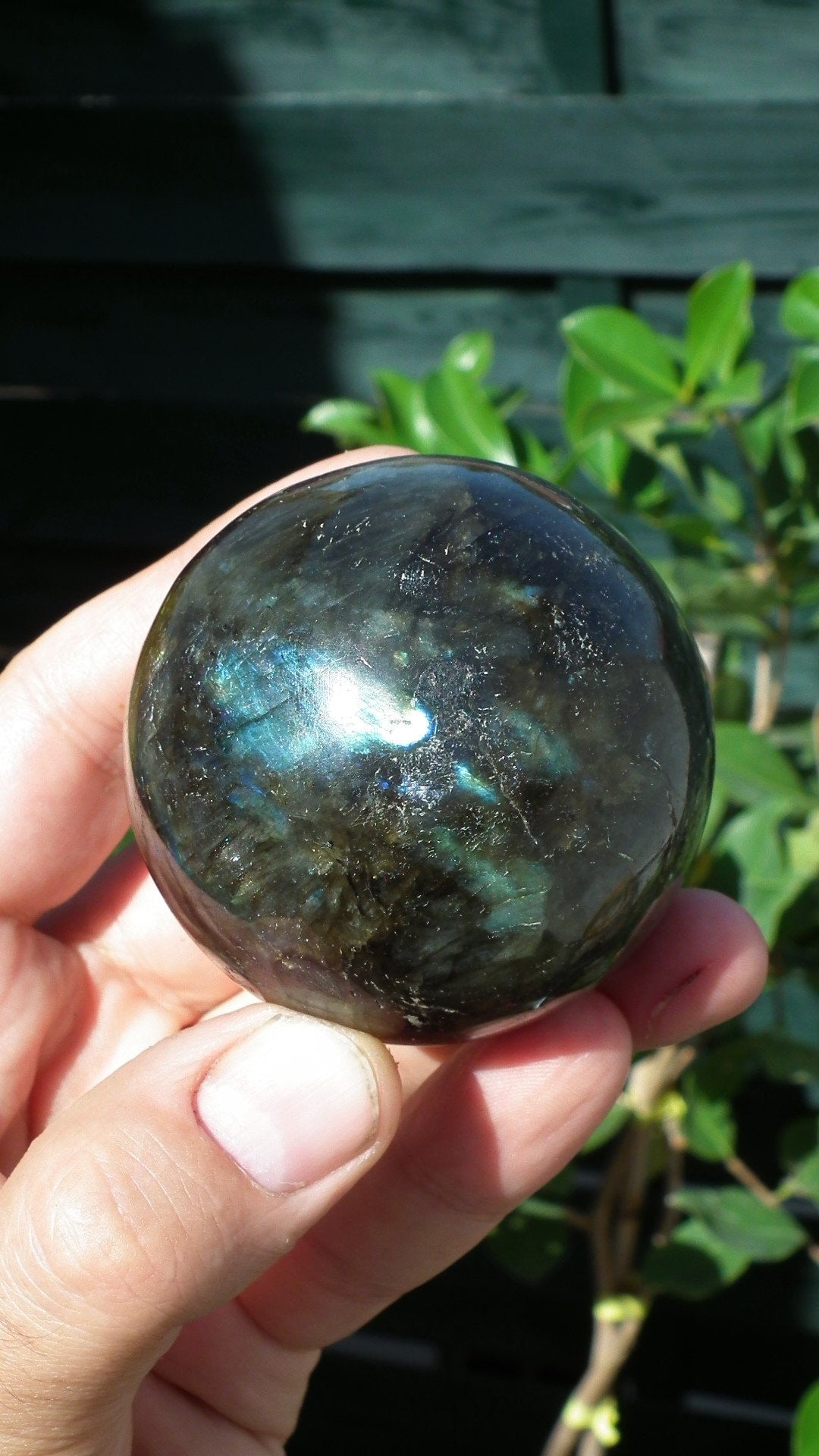 Labradorite sphere from Madagaskar // 62 mm sphere