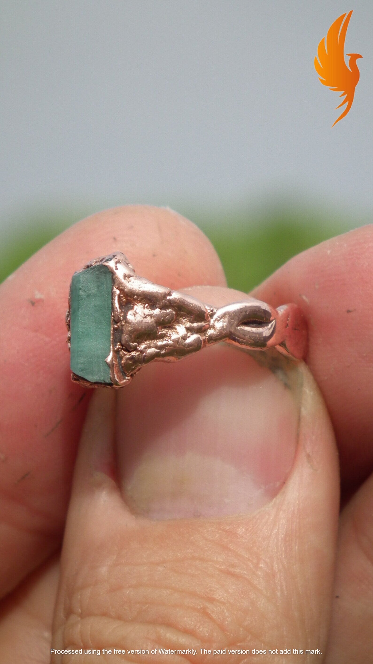 Raw emerald ring // Dainty emerald ring // Copper emerald ring