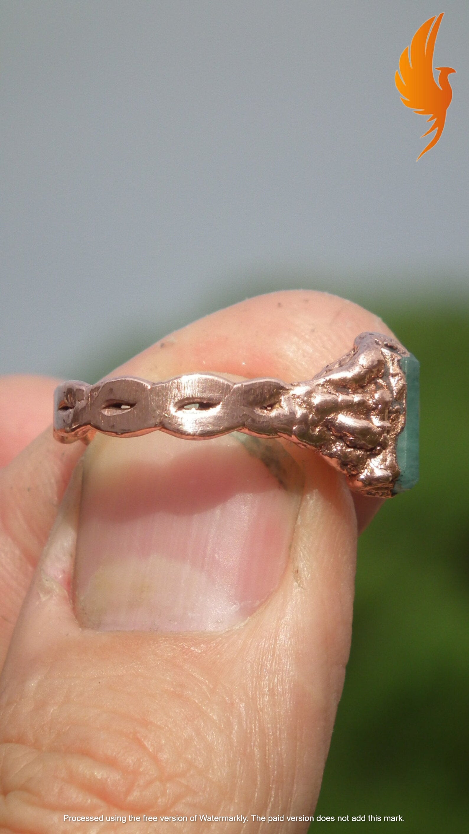Raw emerald ring // Dainty emerald ring // Copper emerald ring