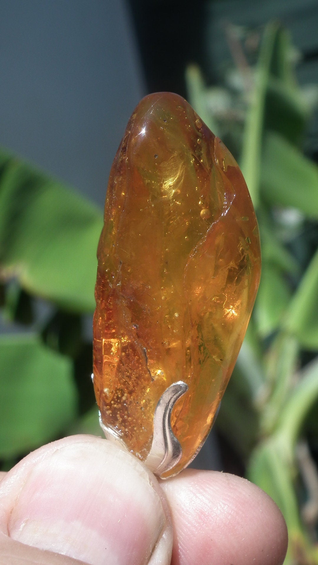 Baltic amber / bernstein pendant with silverplated bel cap