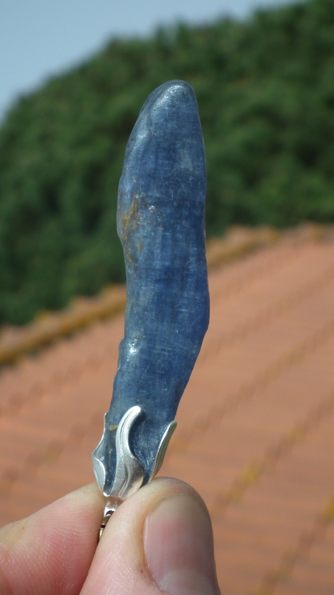 Blue kyanite pendant