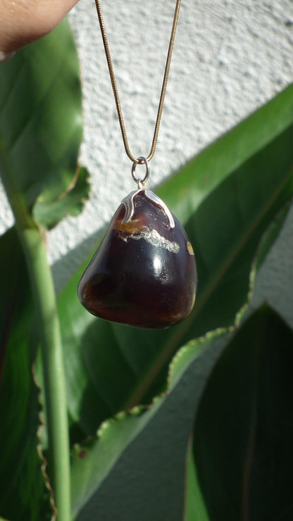 Big Sumatra amber pendant