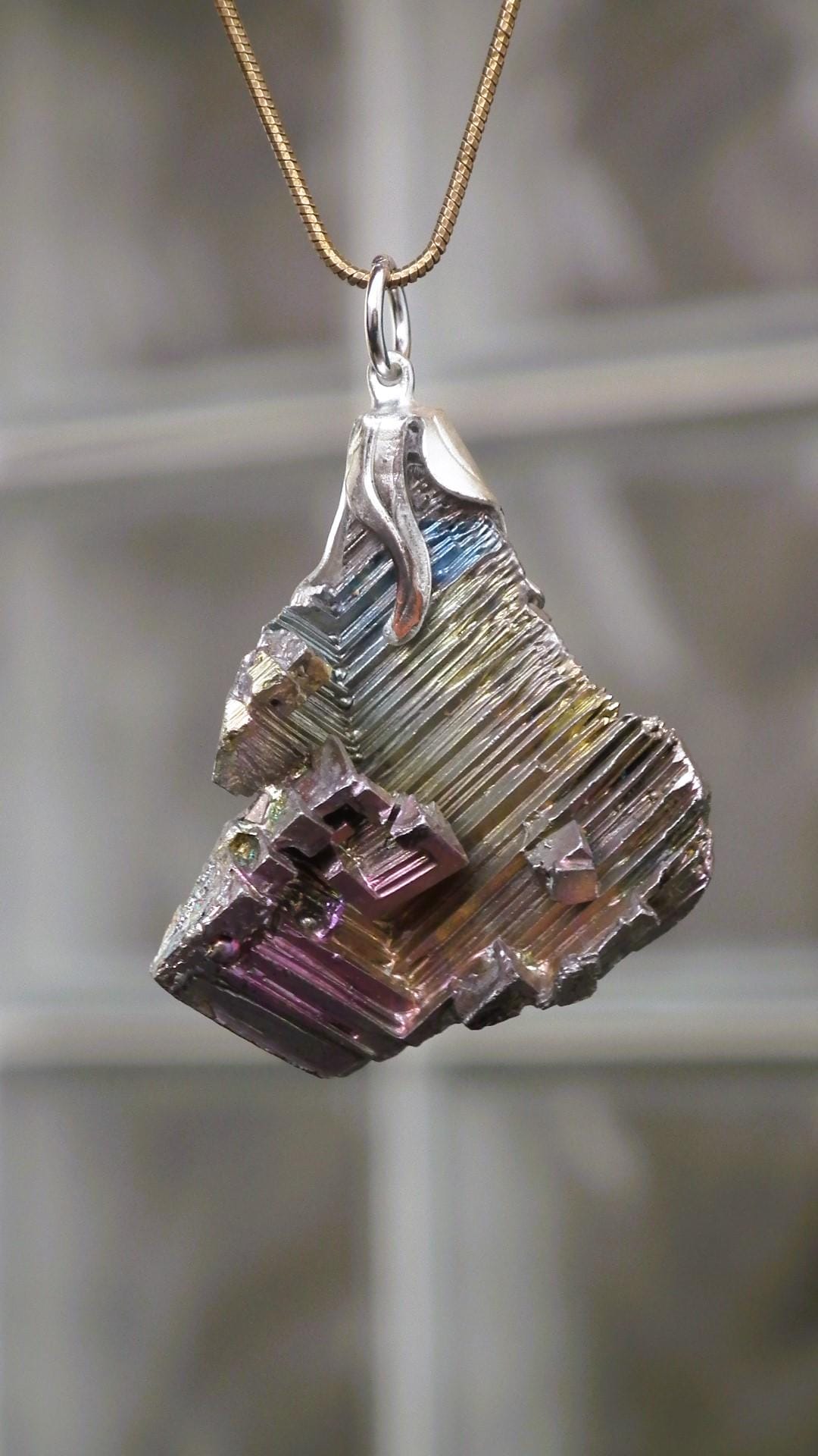 Bismuth pendant with silverplated bail