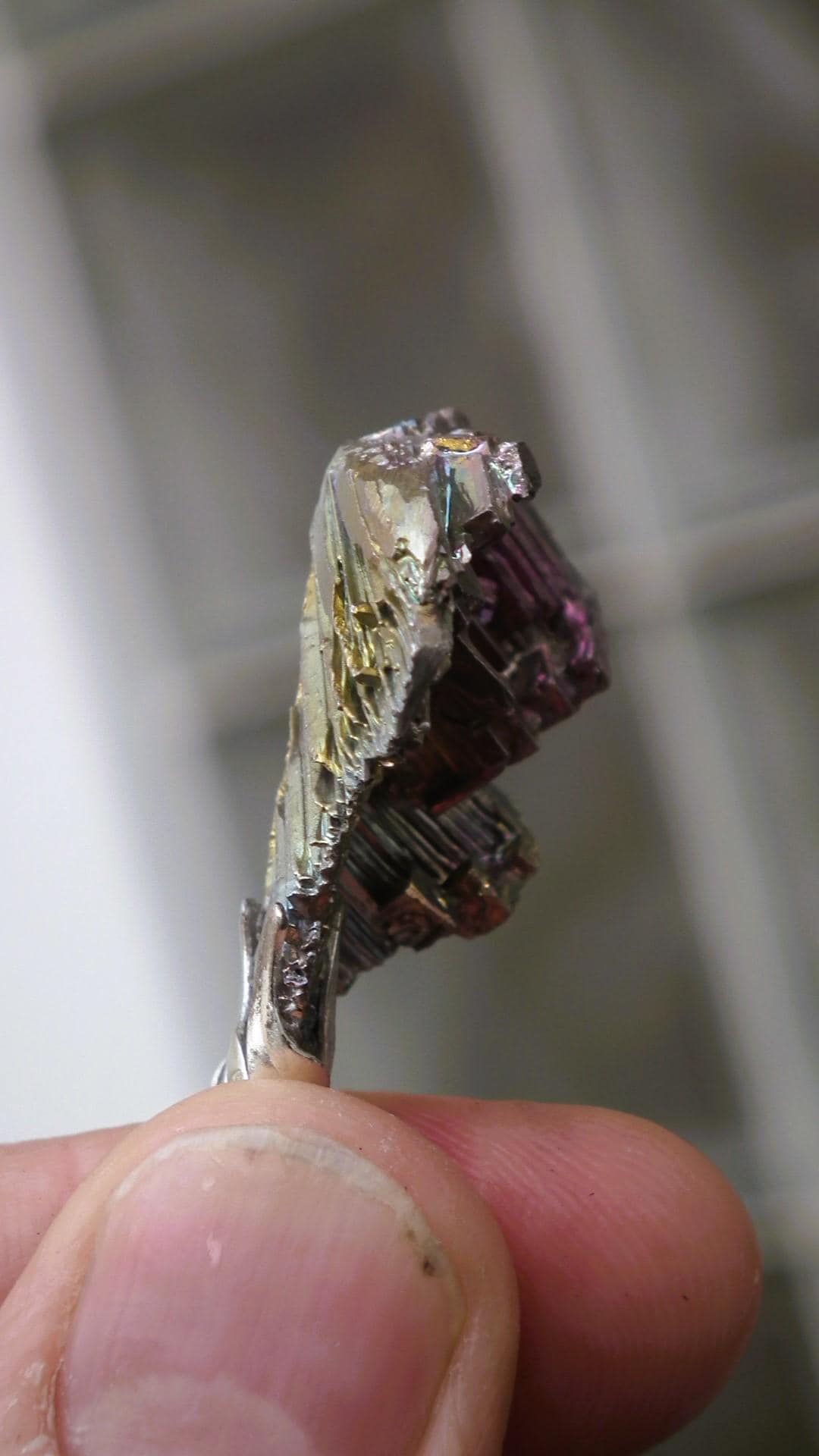 Bismuth pendant with silverplated bail