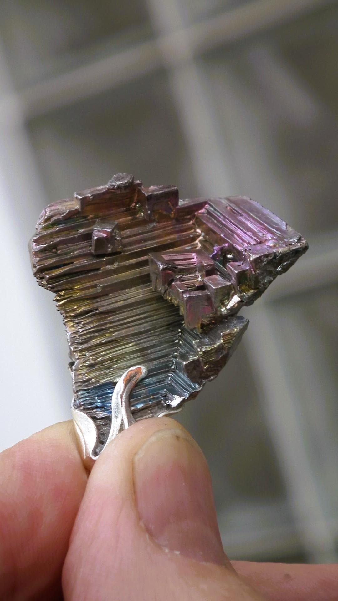 Bismuth pendant with silverplated bail