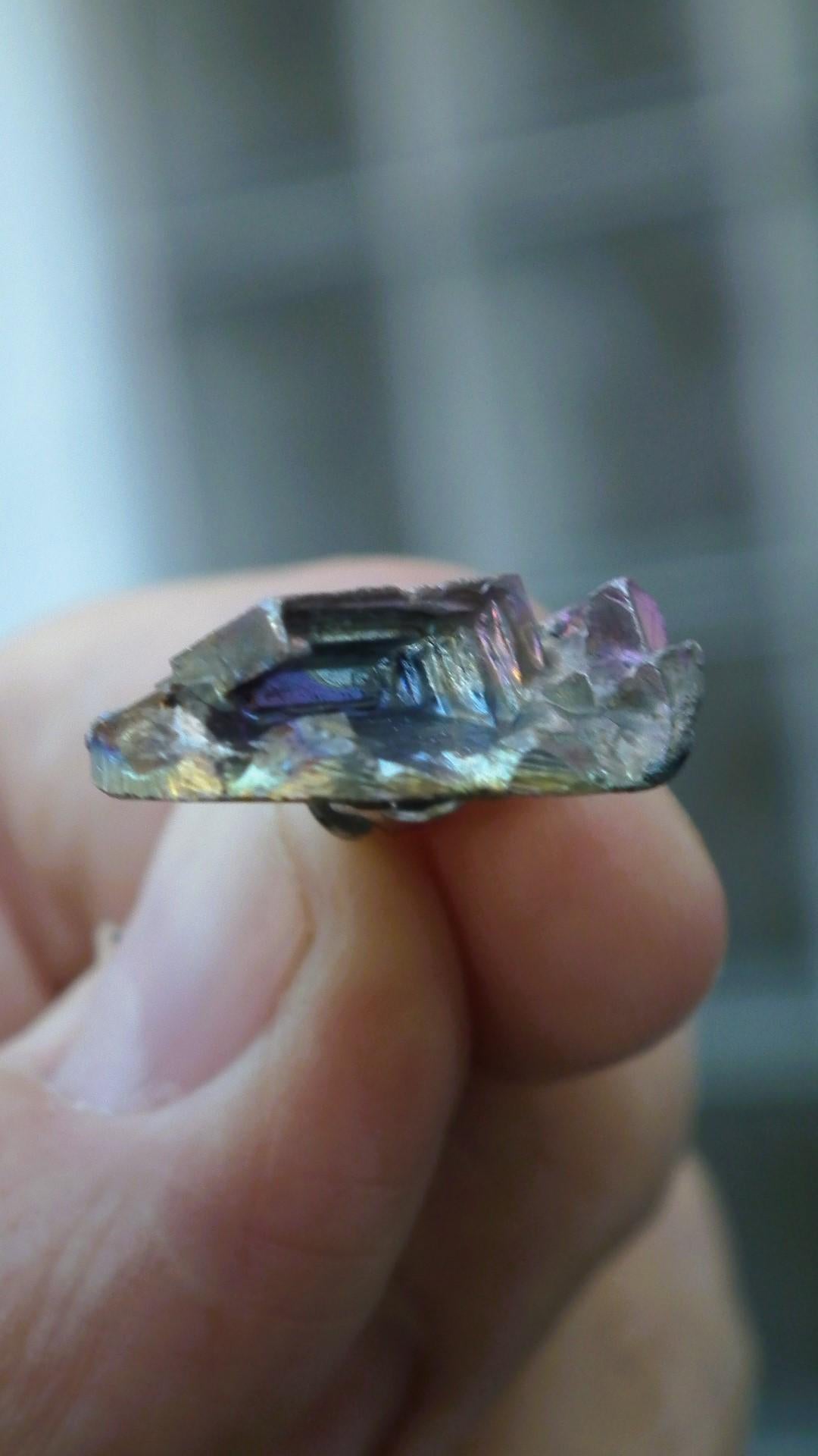 Bismuth pendant with silverplated bail