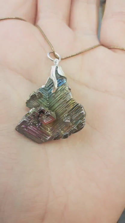 Bismuth pendant with silverplated bail