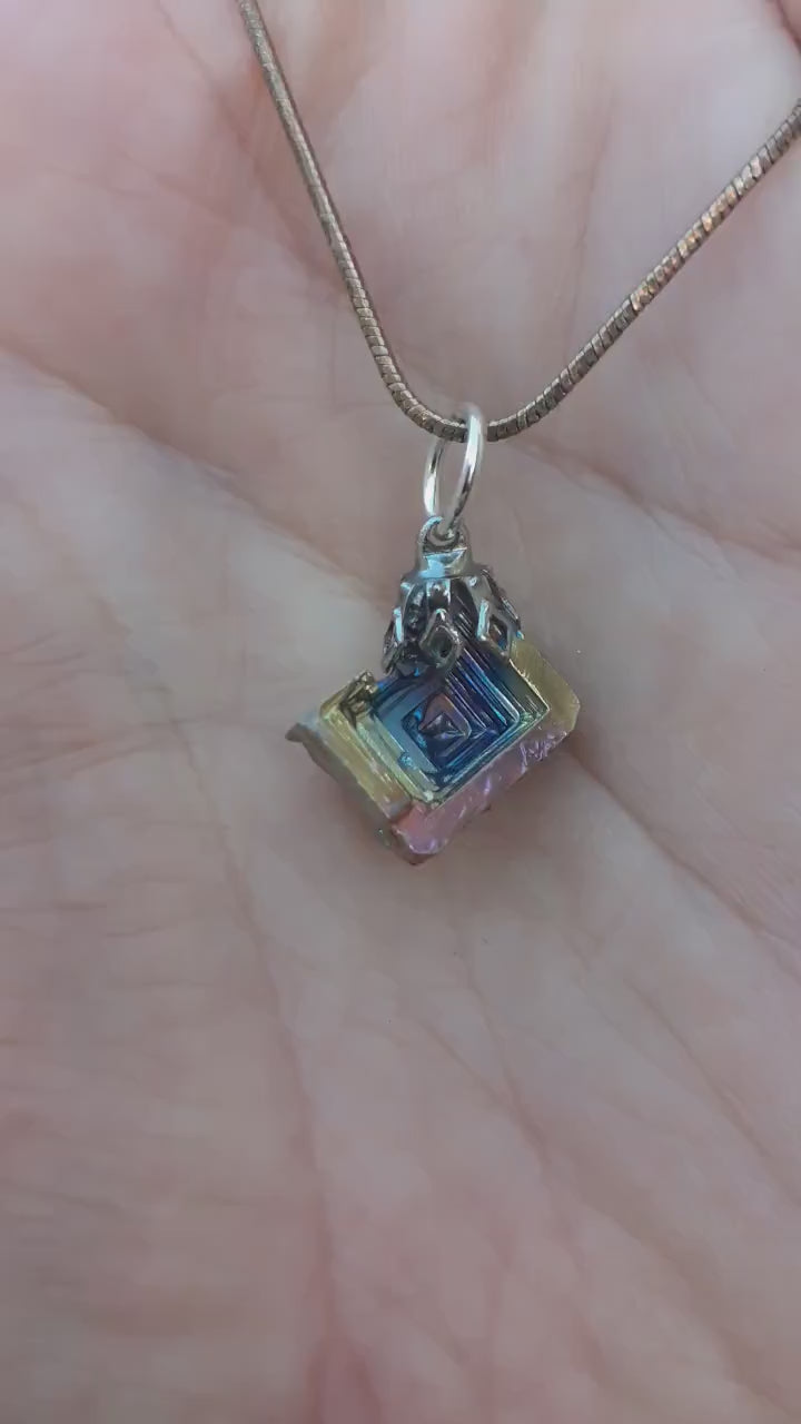 Bismuth pendant with silverplated bail