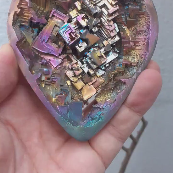 Bismuth crystal Heart