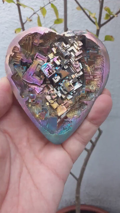 Bismuth crystal Heart