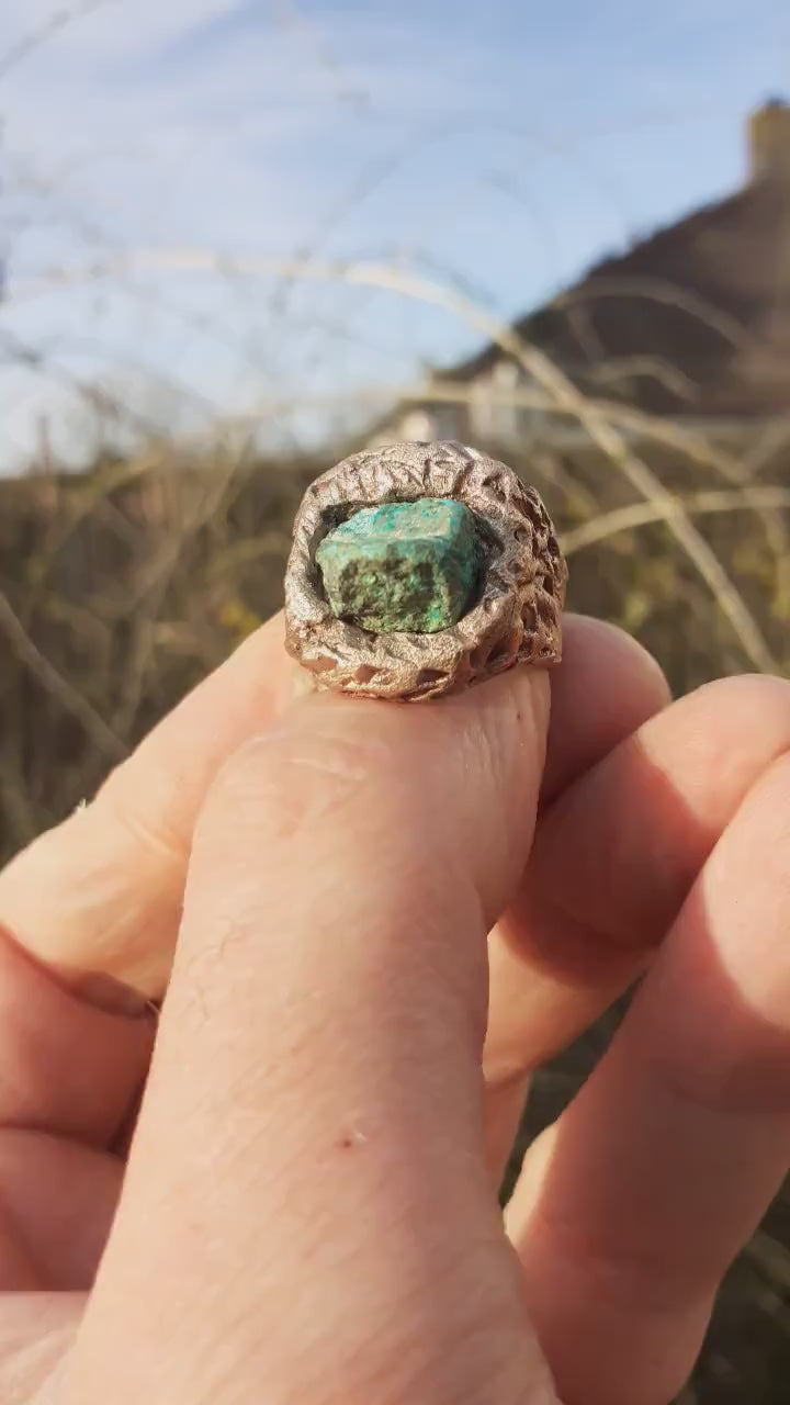 Handmade bronze Turquoise ring / Raw turquoise