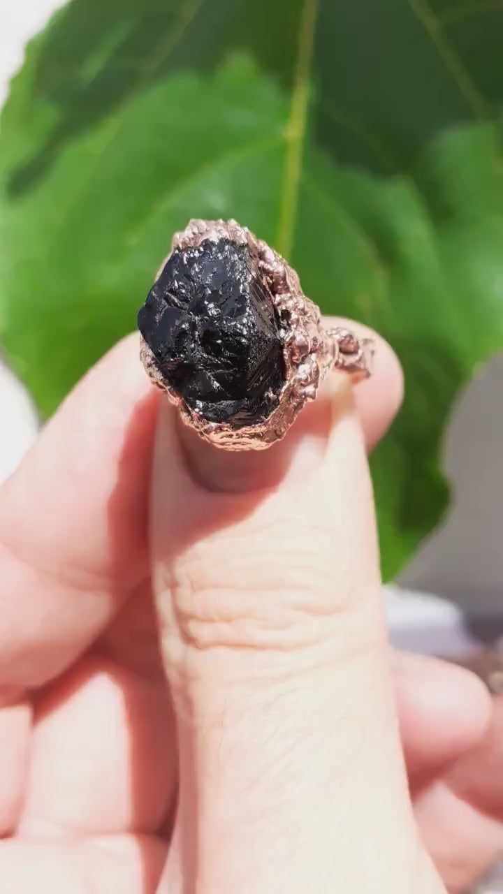 Black tourmaline ring / Electroformed copper