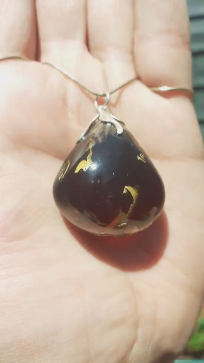 Big Sumatra amber pendant