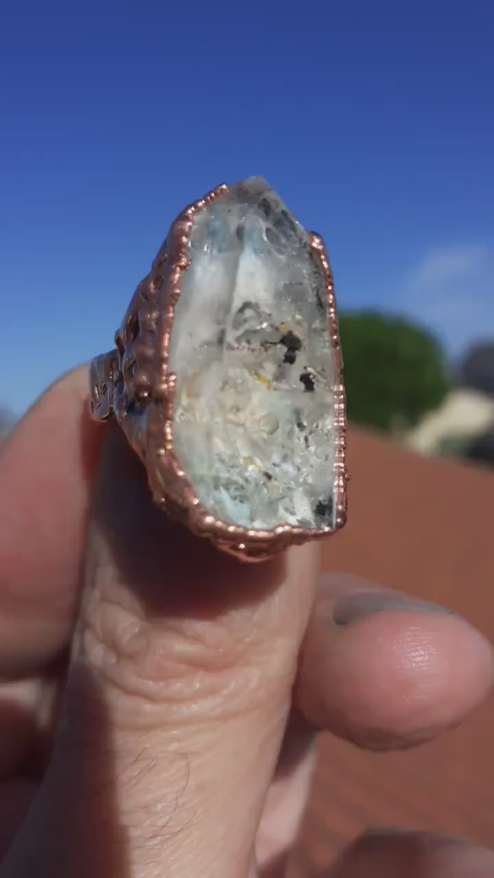 Enhydrokristalring // Uv-reactief kristal // Gouden enhydro // Elektrogevormd koper