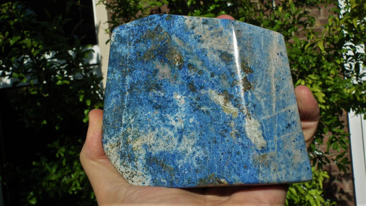 Lapis Lazuli Freefrom / Sculpture