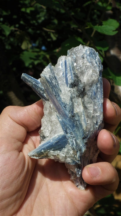 raw blue kyanite / large blue kyanite