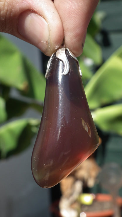 Big Sumatra amber pendant