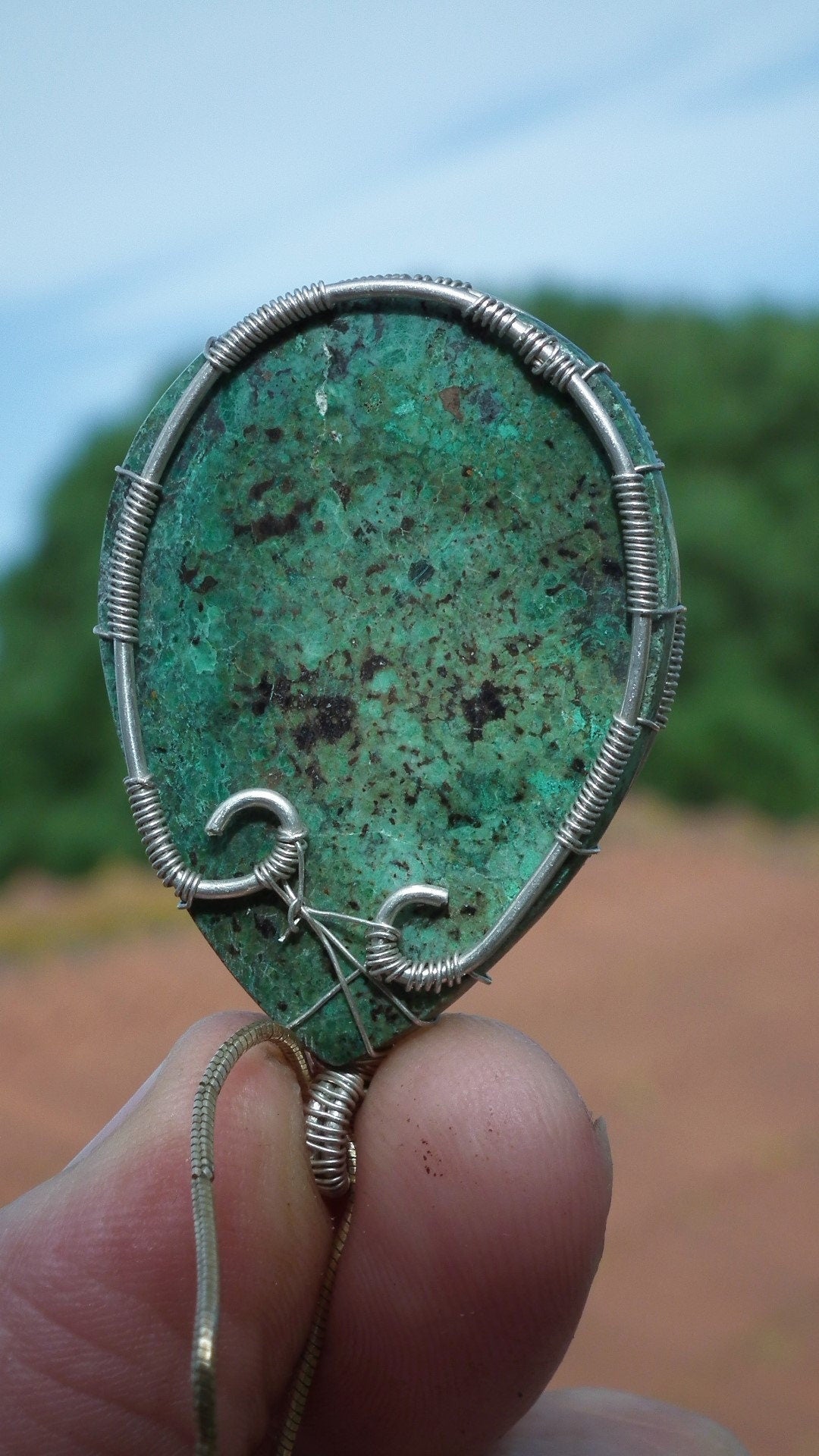 Turquoise necklace in silver wire