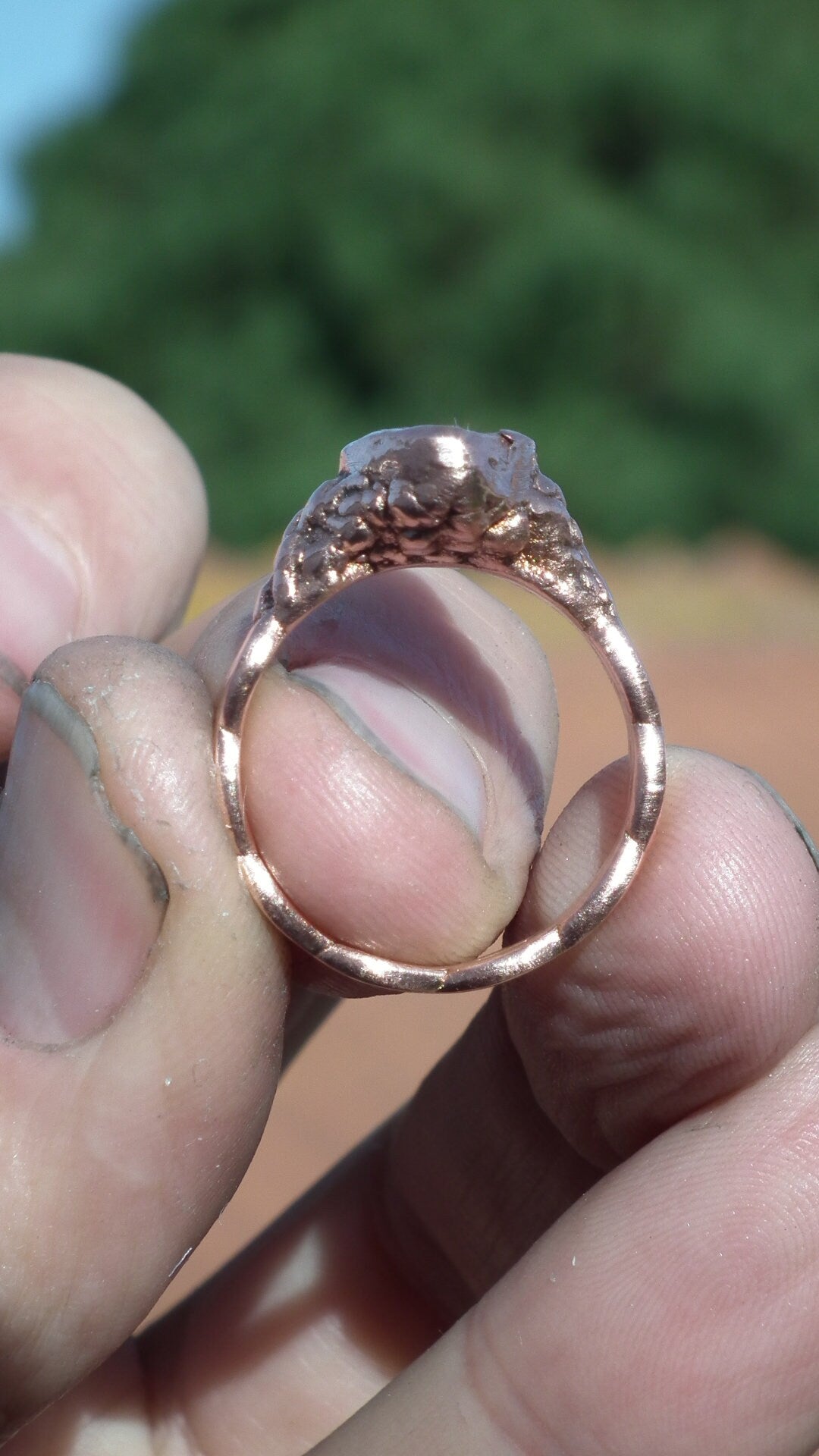 Blue apatite ring / Electroformed copper / Raw blue apatite